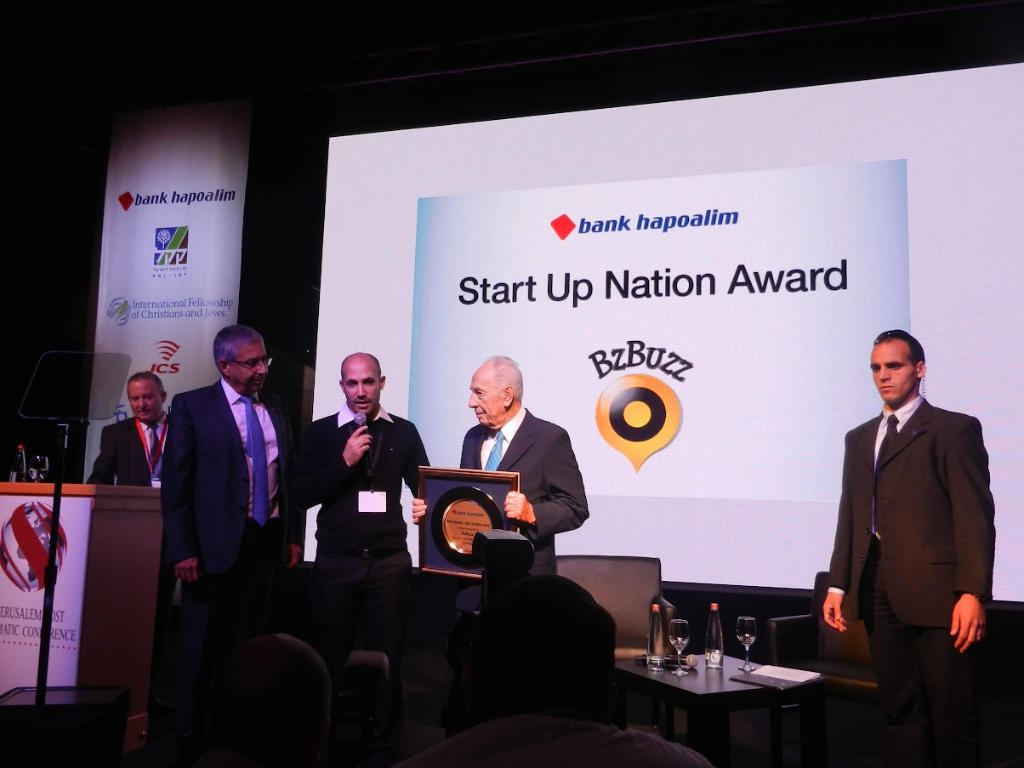 Receiving the Start Up Nation Award from Shimon Peres